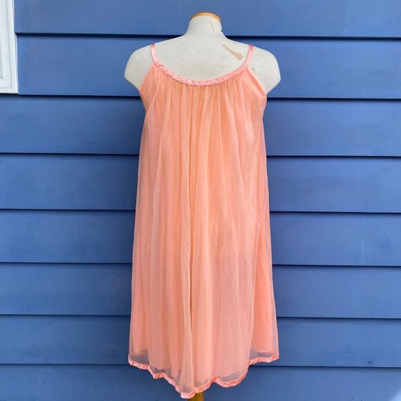 Vintage Sleep Wear Night Gown Lingerie Dress Peachy Pink Nylon SMALL - Picture 4 of 6